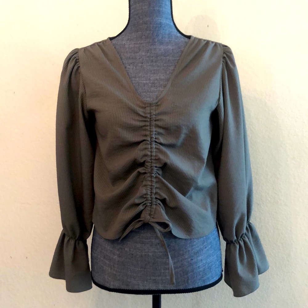 Volume sleeves Top
